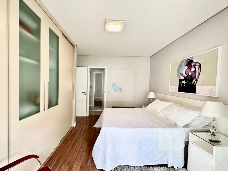 Casa Residencial com 4 quartos sendo 3 suítes e 540 m² na Praia Brava: 12ª foto da galeria de imagens do imóvel