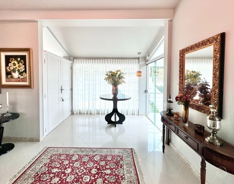 Casa Residencial com 4 quartos sendo 3 suítes e 540 m² na Praia Brava: 7ª foto da galeria de imagens do imóvel