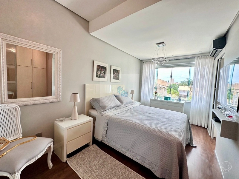 Casa Residencial com 4 quartos sendo 3 suítes e 540 m² na Praia Brava: 19ª foto da galeria de imagens do imóvel