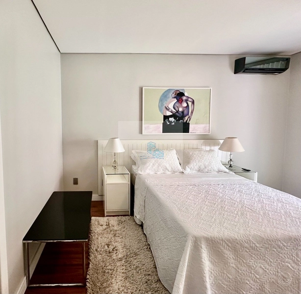 Casa Residencial com 4 quartos sendo 3 suítes e 540 m² na Praia Brava: 8ª foto da galeria de imagens do imóvel