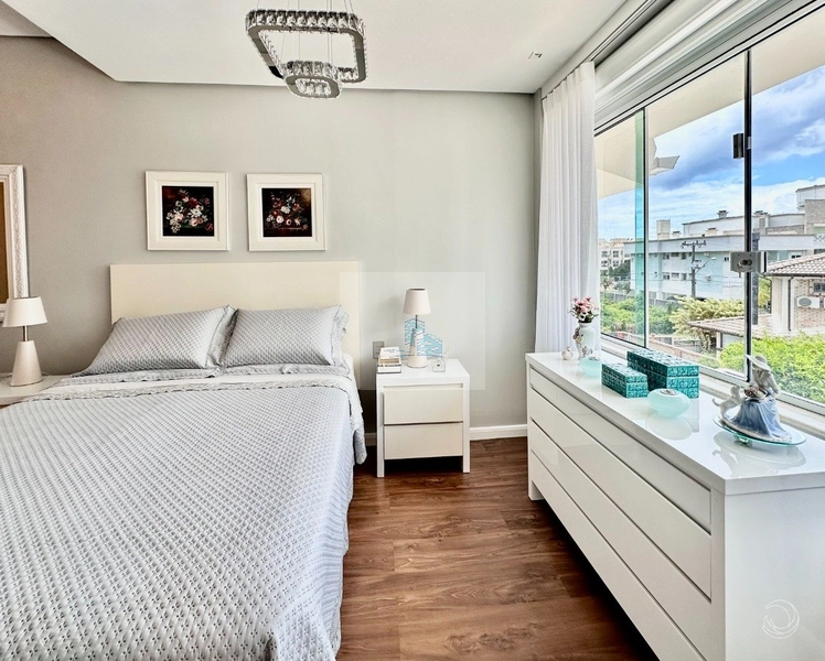 Casa Residencial com 4 quartos sendo 3 suítes e 540 m² na Praia Brava: 22ª foto da galeria de imagens do imóvel