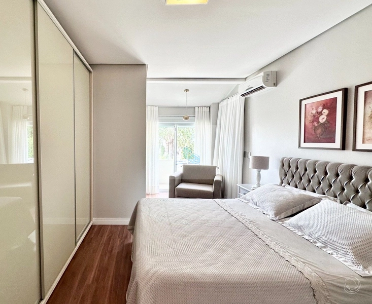 Casa Residencial com 4 quartos sendo 3 suítes e 540 m² na Praia Brava: 14ª foto da galeria de imagens do imóvel