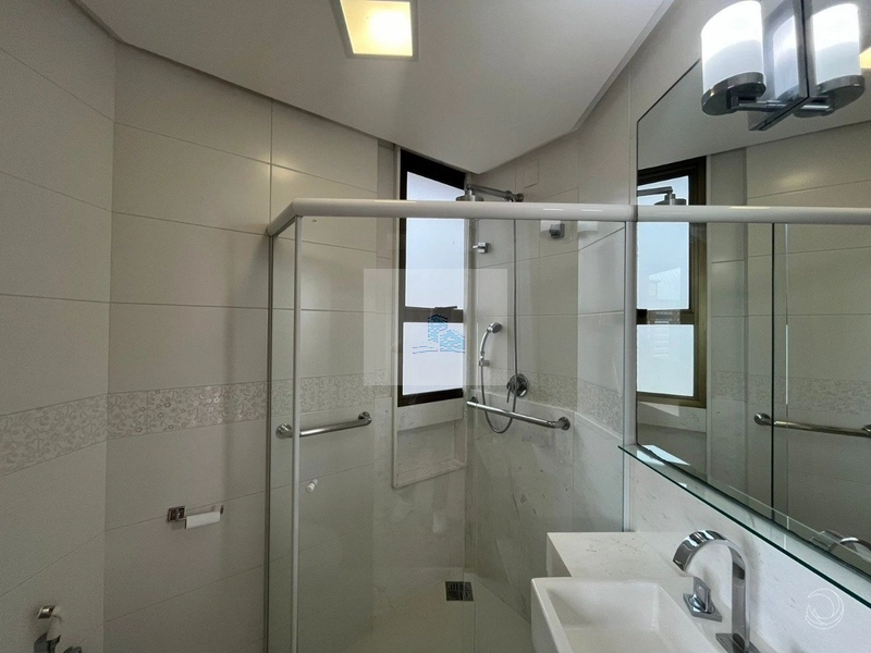 Apartamento com 3 suítes e 256,46 m² no Centro de Florianópolis: 31ª foto da galeria de imagens do imóvel