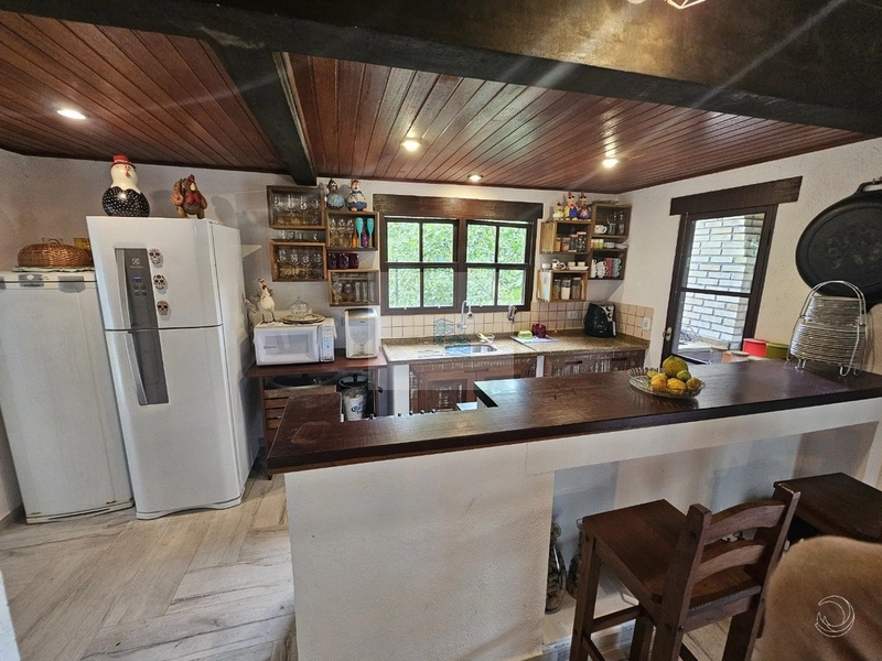 Casa Residencial de 190m² com 3 quartos na Cachoeira do Bom Jesus: 3ª foto da galeria de imagens do imóvel