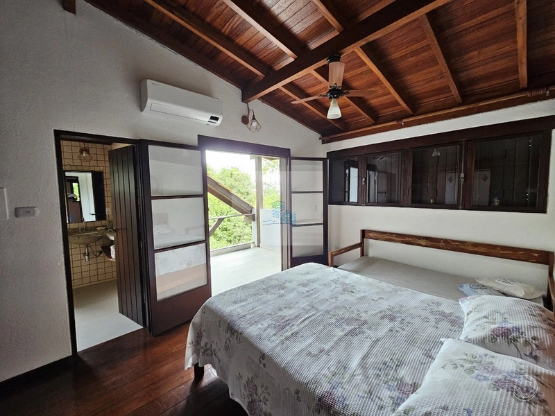 Casa Residencial de 190m² com 3 quartos na Cachoeira do Bom Jesus: 11ª foto da galeria de imagens do imóvel