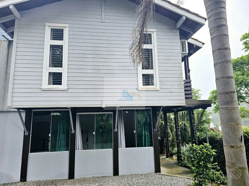 Casa Residencial de 190m² com 3 quartos na Cachoeira do Bom Jesus: 25ª foto da galeria de imagens do imóvel