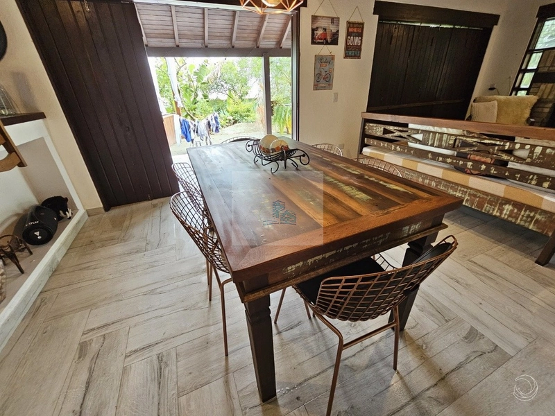 Casa Residencial de 190m² com 3 quartos na Cachoeira do Bom Jesus: 2ª foto da galeria de imagens do imóvel