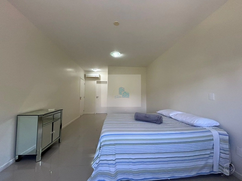 Casa Residencial de 258m² com 5 quartos em Jurerê: 10ª foto da galeria de imagens do imóvel
