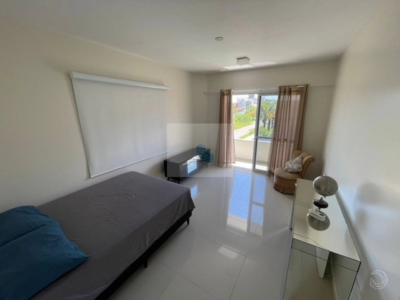 Casa Residencial de 258m² com 5 quartos em Jurerê: 21ª foto da galeria de imagens do imóvel