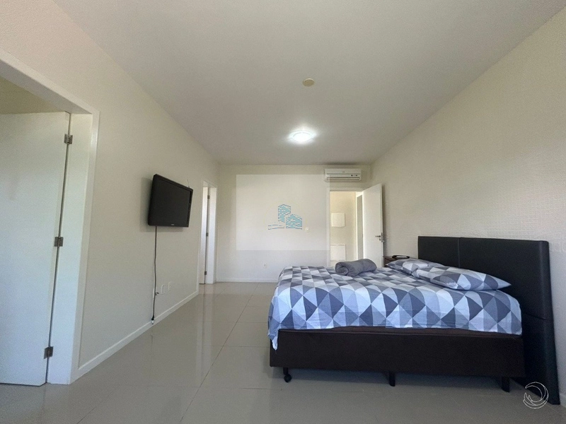 Casa Residencial de 258m² com 5 quartos em Jurerê: 15ª foto da galeria de imagens do imóvel