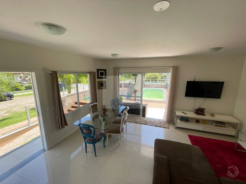 Casa Residencial de 258m² com 5 quartos em Jurerê: 4ª foto da galeria de imagens do imóvel