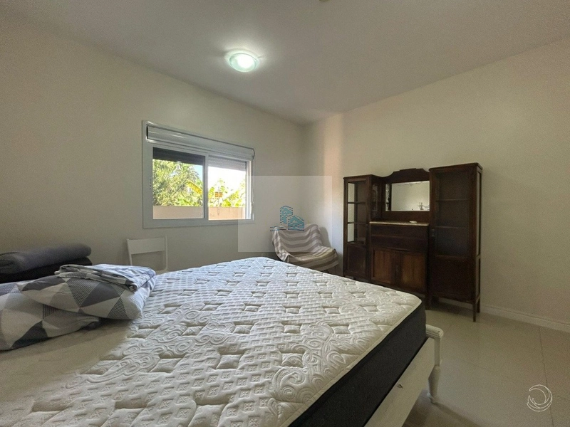Casa Residencial de 258m² com 5 quartos em Jurerê: 7ª foto da galeria de imagens do imóvel