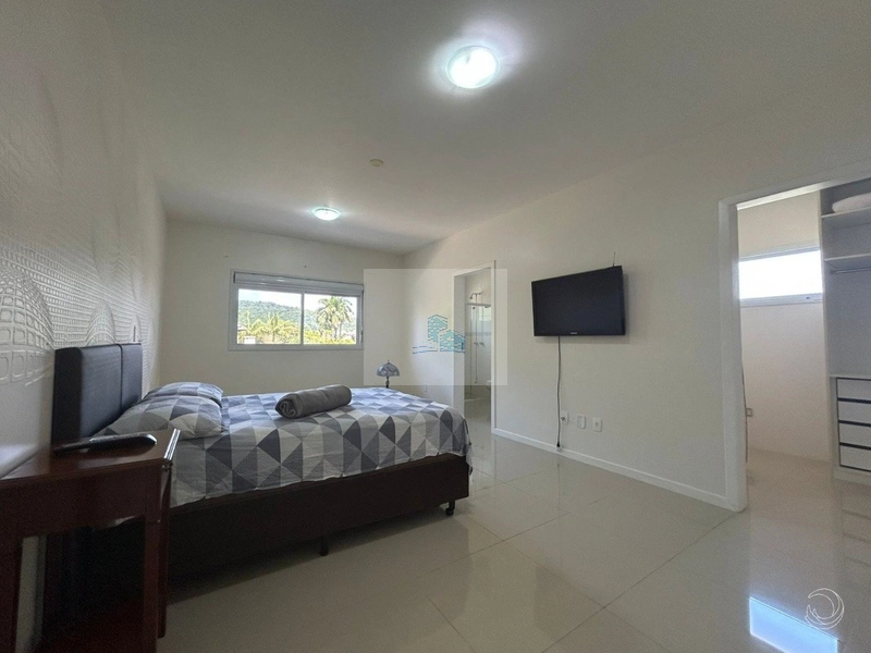 Casa Residencial de 258m² com 5 quartos em Jurerê: 17ª foto da galeria de imagens do imóvel