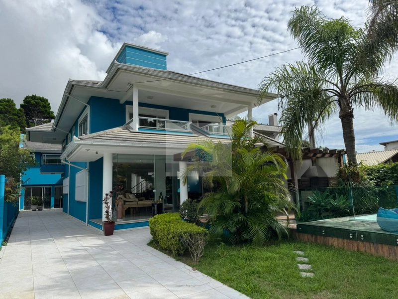 Casa a venda frente ao Canal da Barra da Lagoa Florianópolis: 2ª foto da galeria de imagens do imóvel