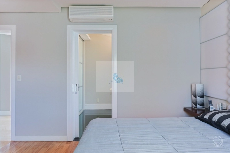 Mansão alto padrão com 1.086,00m² e 5 suítes em Jurerê Internacional: 18ª foto da galeria de imagens do imóvel