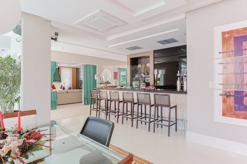 Mansão alto padrão com 1.086,00m² e 5 suítes em Jurerê Internacional: 6ª foto da galeria de imagens do imóvel