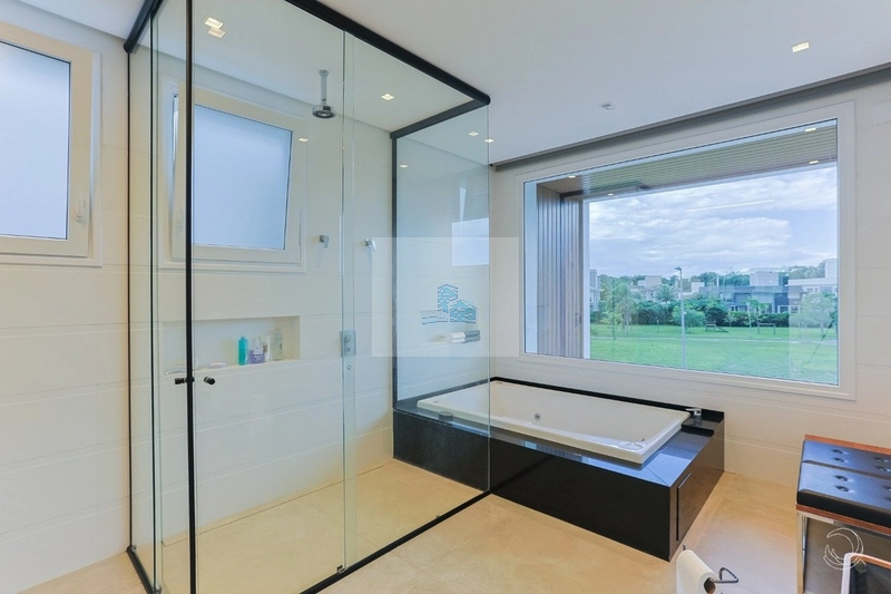 Casa Alto Padrão com 5 quartos 4 suites em Jurerê Internacional: 11ª foto da galeria de imagens do imóvel