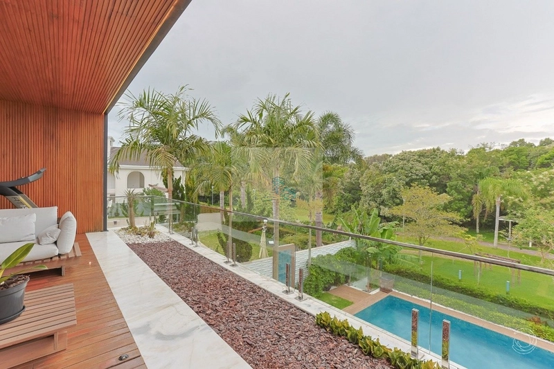 Casa Alto Padrão com 5 quartos 4 suites em Jurerê Internacional: 23ª foto da galeria de imagens do imóvel