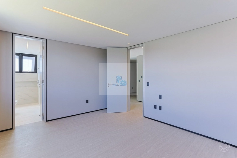 Casa Alto Padrão com 775,00m² e 6 suites em Jurerê Internacional: 21ª foto da galeria de imagens do imóvel