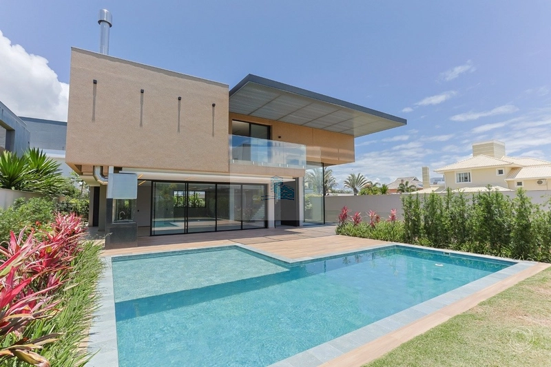 Casa Alto Padrão com 775,00m² e 6 suites em Jurerê Internacional: 1ª foto da galeria de imagens do imóvel