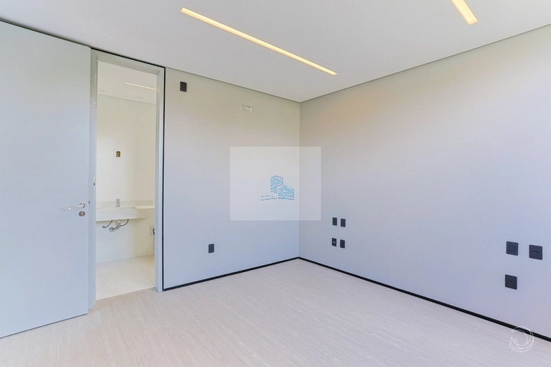 Casa Alto Padrão com 775,00m² e 6 suites em Jurerê Internacional: 7ª foto da galeria de imagens do imóvel