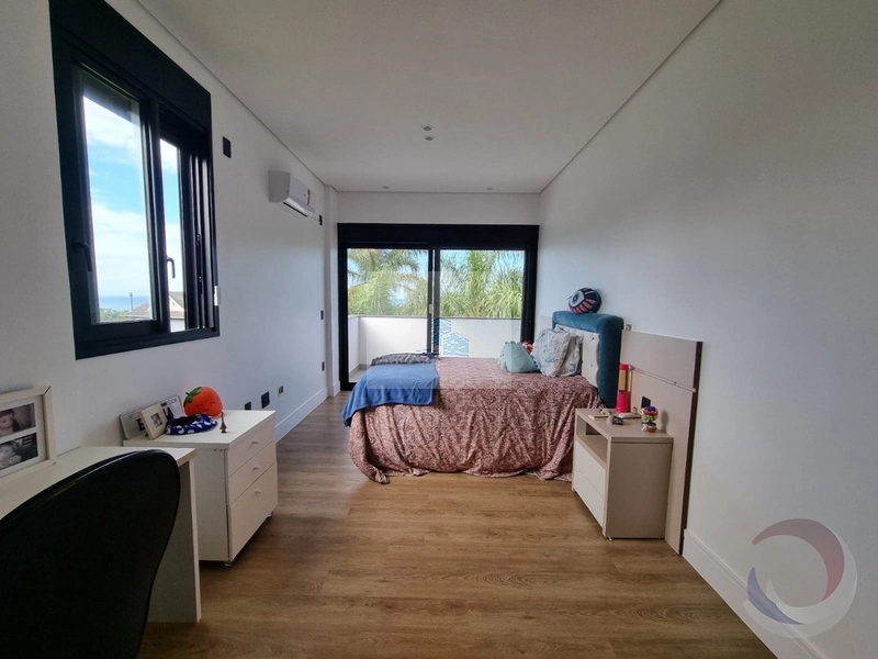 Casa Residencial de 6 dormitórios Lagoa Conceição: 30ª foto da galeria de imagens do imóvel
