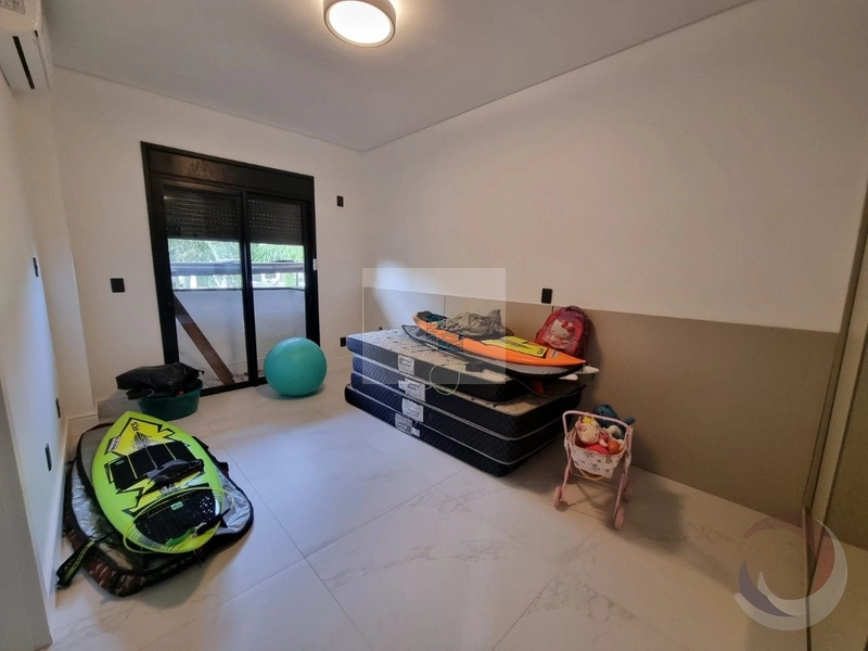 Casa Residencial de 6 dormitórios Lagoa Conceição: 46ª foto da galeria de imagens do imóvel