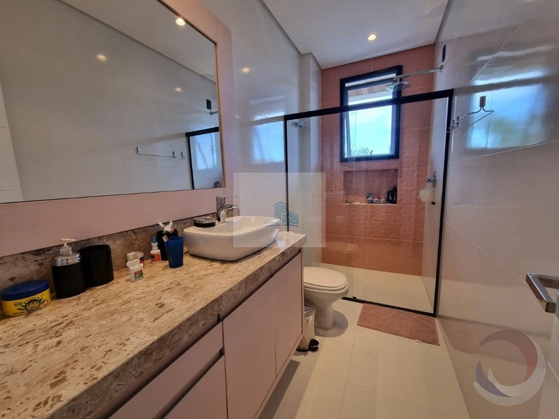 Casa Residencial de 6 dormitórios Lagoa Conceição: 35ª foto da galeria de imagens do imóvel