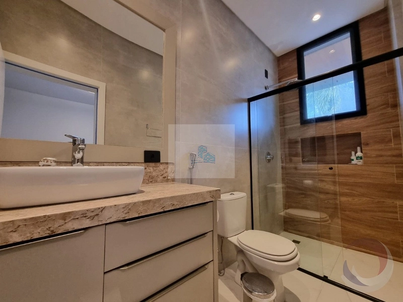 Casa Residencial de 6 dormitórios Lagoa Conceição: 36ª foto da galeria de imagens do imóvel