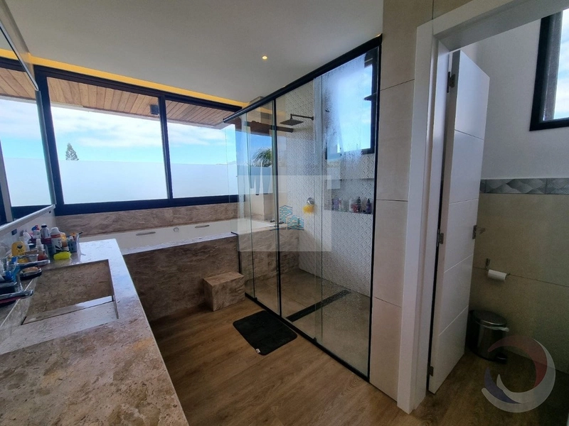 Casa Residencial de 6 dormitórios Lagoa Conceição: 26ª foto da galeria de imagens do imóvel