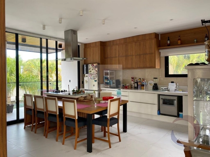 Casa Residencial de 6 dormitórios Lagoa Conceição: 14ª foto da galeria de imagens do imóvel