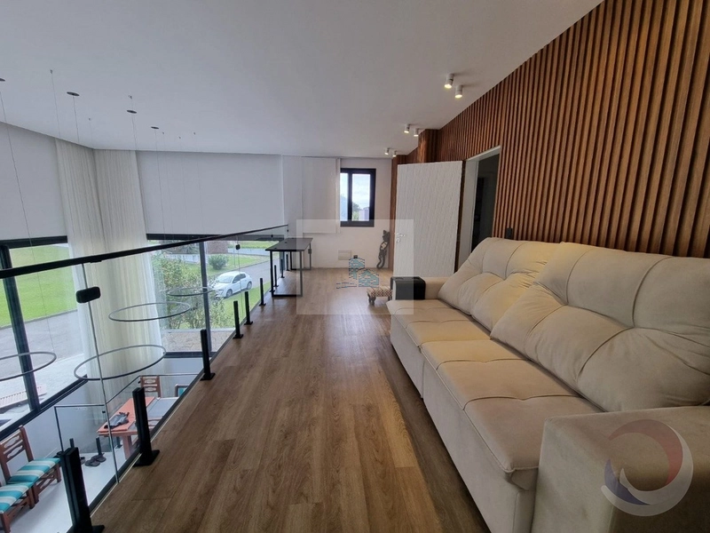 Casa Residencial de 6 dormitórios Lagoa Conceição: 18ª foto da galeria de imagens do imóvel