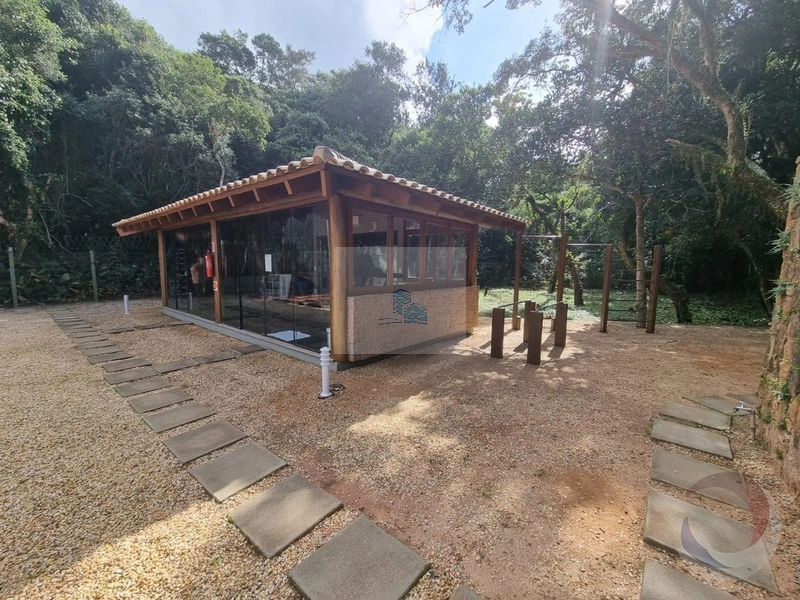 Casa Residencial de 6 dormitórios Lagoa Conceição: 51ª foto da galeria de imagens do imóvel