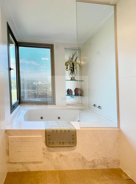 Apartamento com 309,71m², 4 suítes e 3 vagas na Beira Mar: 14ª foto da galeria de imagens do imóvel