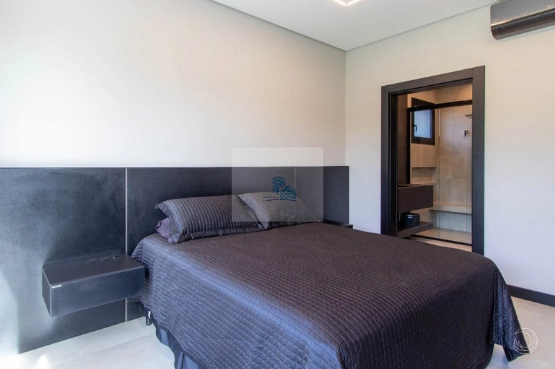 Casa Residencial de 5 dorms no bairro Jurerê Internacional: 11ª foto da galeria de imagens do imóvel
