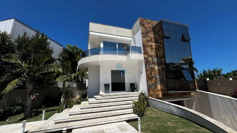 Mansão alto padrão no bairro Jurerê Internacional, em Florianópolis.: 24ª foto da galeria de imagens do imóvel