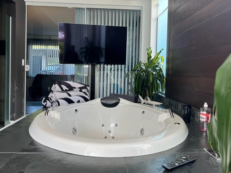 Casa Residencial de 271m² com 3 Suítes no Itacorubi: 12ª foto da galeria de imagens do imóvel