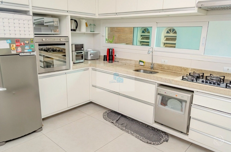 Casa Residencial de 254m² com 6 quartos na Trindade: 3ª foto da galeria de imagens do imóvel
