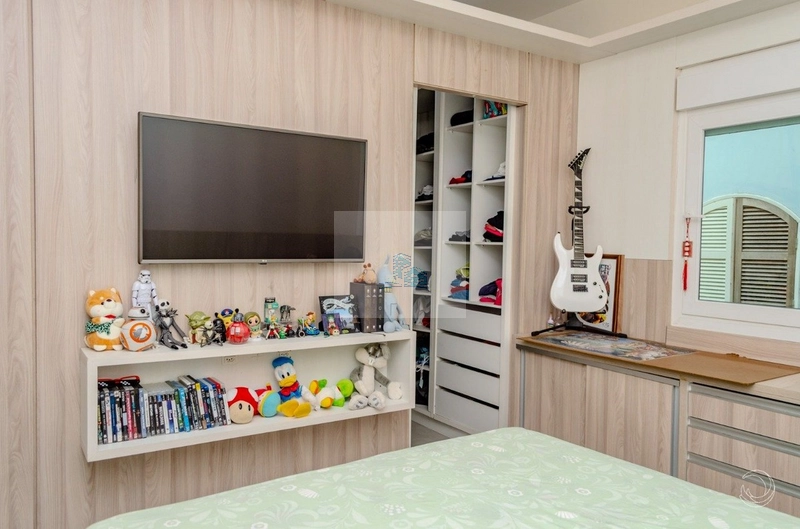 Casa Residencial de 254m² com 6 quartos na Trindade: 14ª foto da galeria de imagens do imóvel
