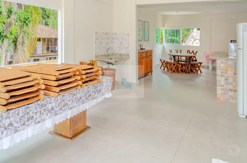 Casa Residencial de 254m² com 6 quartos na Trindade: 25ª foto da galeria de imagens do imóvel