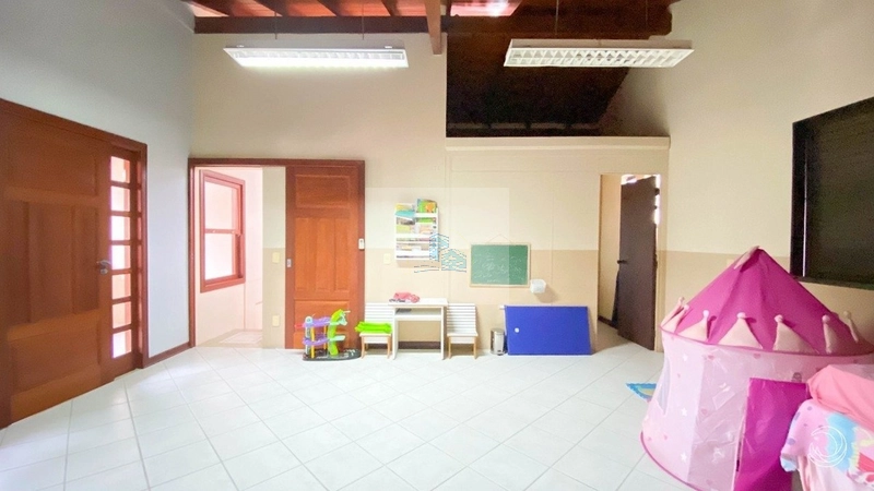 Casa Residencial de 4 quartos no Itacorubi: 23ª foto da galeria de imagens do imóvel