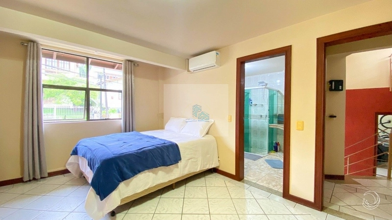 Casa Residencial de 4 quartos no Itacorubi: 12ª foto da galeria de imagens do imóvel