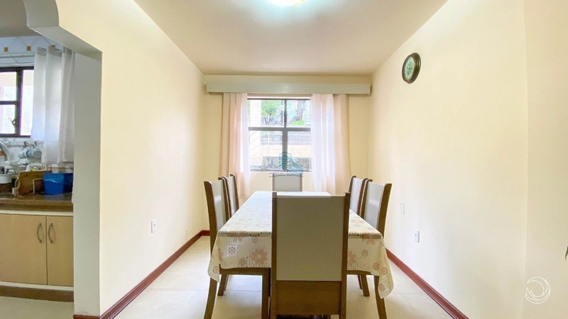 Casa Residencial de 4 quartos no Itacorubi: 6ª foto da galeria de imagens do imóvel