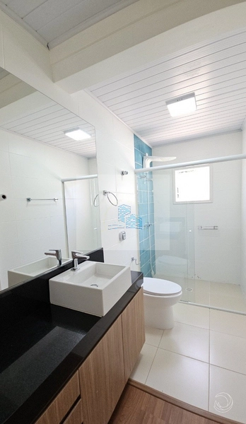 Casa com 4 quartos sendo 1 suíte em Sambaqui: 23ª foto da galeria de imagens do imóvel