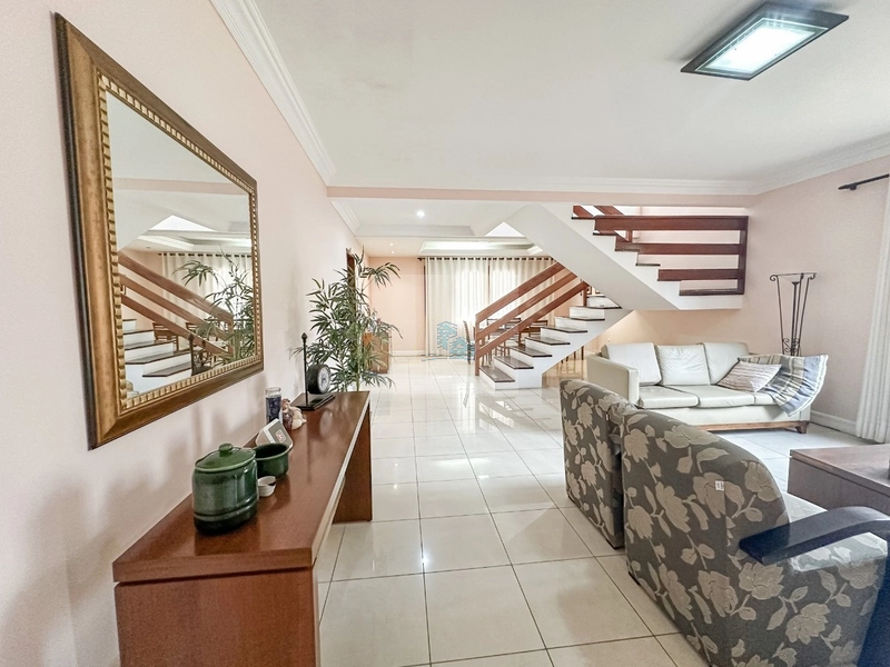 Casa residencial com 4 quartos em Santa Monica: 2ª foto da galeria de imagens do imóvel