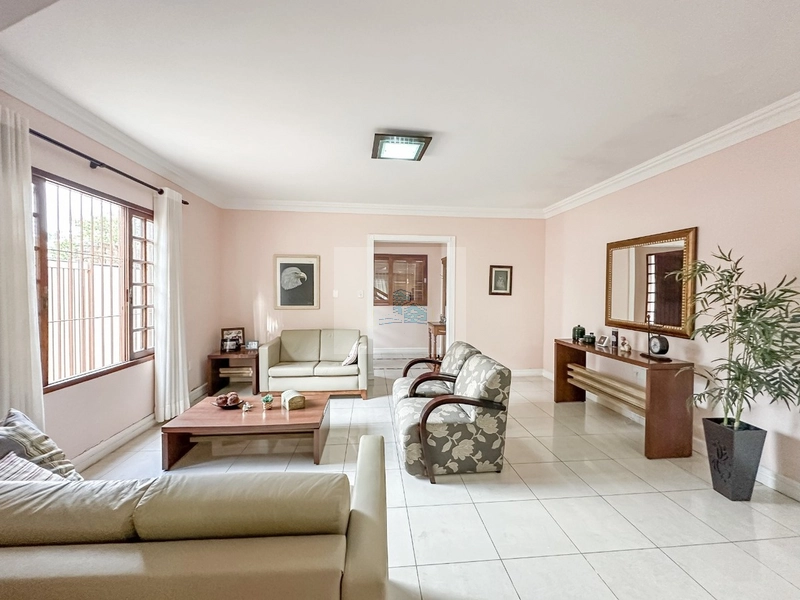 Casa residencial com 4 quartos em Santa Monica: 1ª foto da galeria de imagens do imóvel