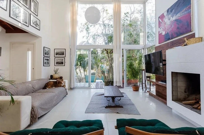Casa com 3 quartos e 410,00m² em Sambaqui: 1ª foto da galeria de imagens do imóvel