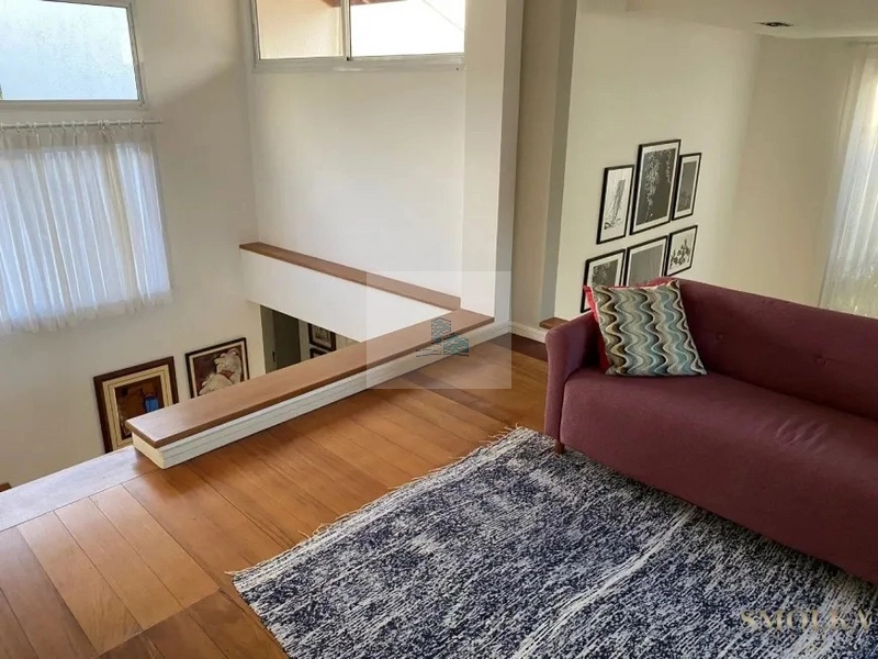 Casa com 3 quartos e 410,00m² em Sambaqui: 21ª foto da galeria de imagens do imóvel