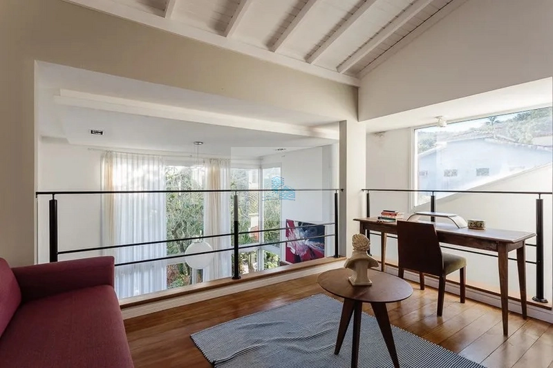 Casa com 3 quartos e 410,00m² em Sambaqui: 22ª foto da galeria de imagens do imóvel
