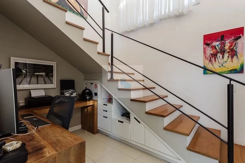 Casa com 3 quartos e 410,00m² em Sambaqui: 19ª foto da galeria de imagens do imóvel